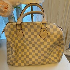 Stylish Checkered Satchel - Cream and Gray